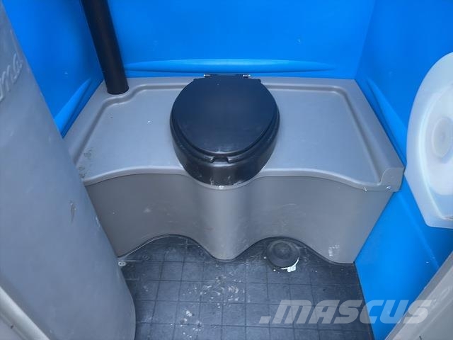  1.1 m x 1.2 m Portable Toilet Hangar