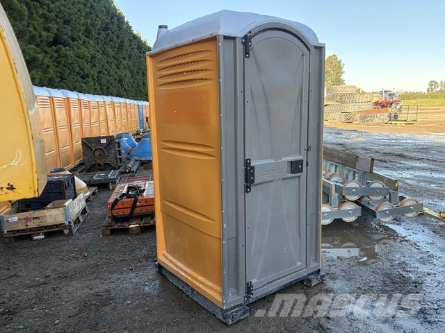  1.1 m x 1.2 m Portable Toilet Hangar