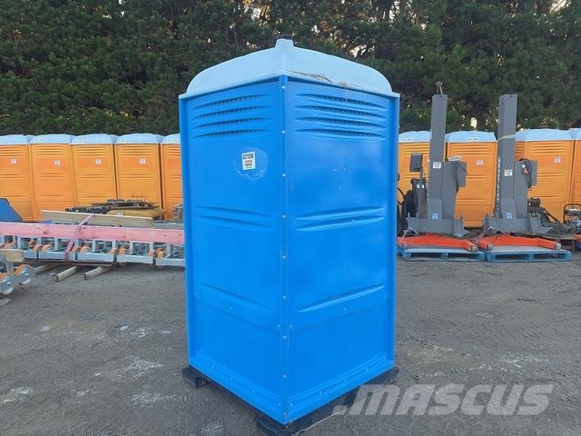  1.1 m x 1.2 m Portable Toilet Hangar