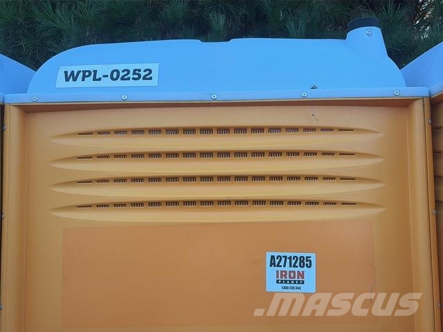  1.1 m x 1.2 m Portable Toilet Hangar