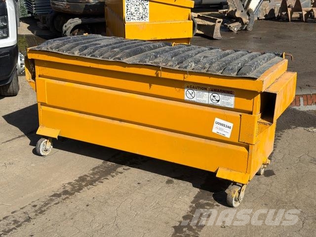 1 cyd Front End Loader Waste Container Двигуни і приводи