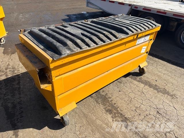 1 cyd Front End Loader Waste Container Двигуни і приводи