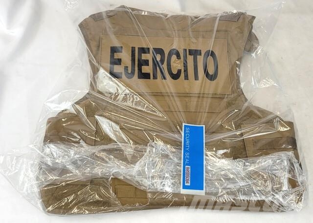(1) Unused Coyote Police Vest w/ Ballistic Plates Компоненты строительной техники