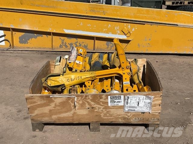  (10) Kaman Aerospace Rescue Seats Muut