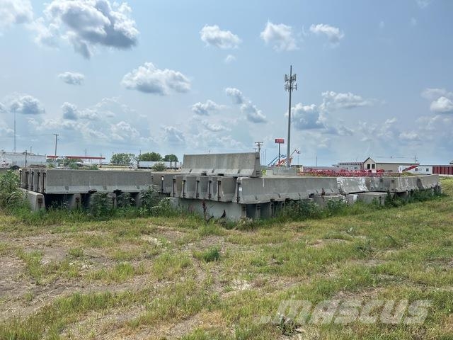 100 ft of Concrete Barricades Municipal / general purpose vehicles