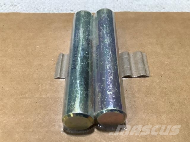 (100) Lug Attachment Pins & (1 454) Ejector Forwar Other components