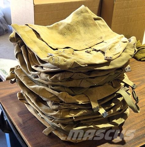(18) Vintage British WWII Tan Canvas Field Bags Stavebníctvo - ostatné