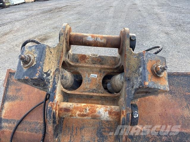 1850 mm Q/C Hydraulic Tilting Excavator Bucket دلاء