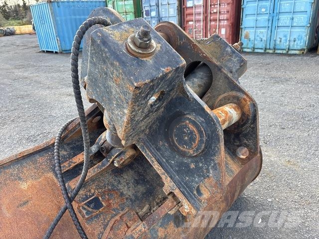 1850 mm Q/C Hydraulic Tilting Excavator Bucket دلاء