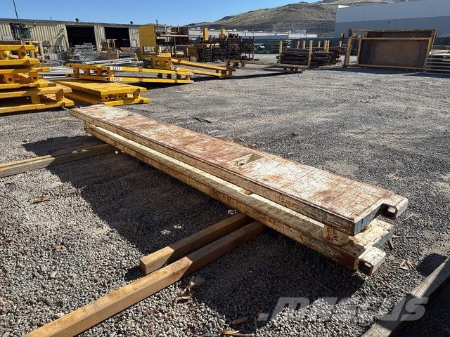 2 ft x 16 ft 4 in Trench Guard Maszyny budowlane - Inne