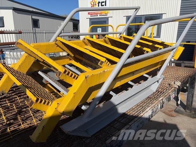 2 m x 4 m Work Platform Складови платформи