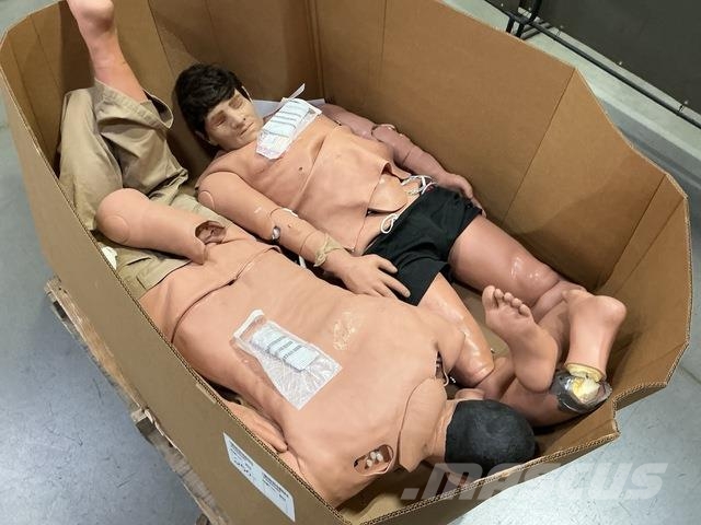 (2) Medical Training Manikins Építőipar - Egyebek