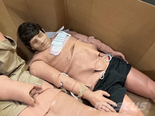 (2) Medical Training Manikins Építőipar - Egyebek