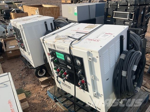  (2) Unitron LP GFC-37M Frequency Converters Muu