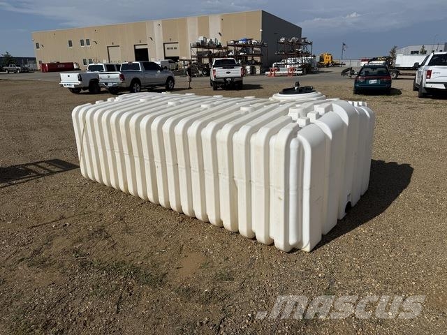 2500 gal Poly Slip Water Tank 建設機械 - その他