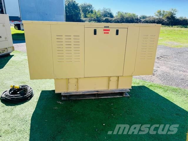 25kW Diesel Generator Set w/ Power Distribution Co مولدات ديزل