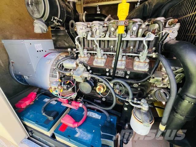 25kW Diesel Generator Set w/ Power Distribution Co مولدات ديزل