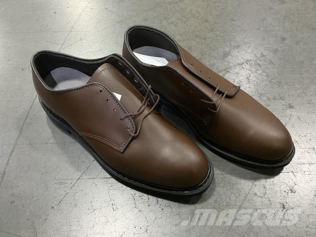 (3 488) Pairs of Assorted Men's Shoes Padangos, ratai ir ratlankiai