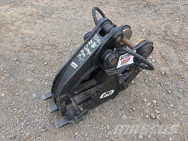 300 in Q/C Excavator Grapple - Fits 2 - 3 Ton (Unu خطاطيف