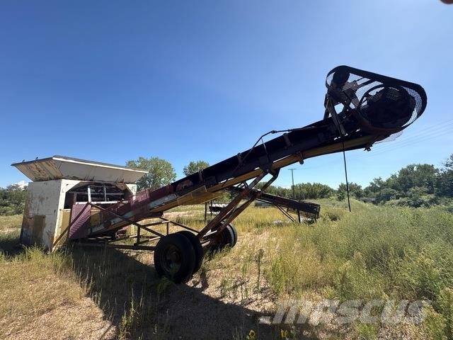 32 x 33 in Portable Stacking Dozer Trap Konveierid