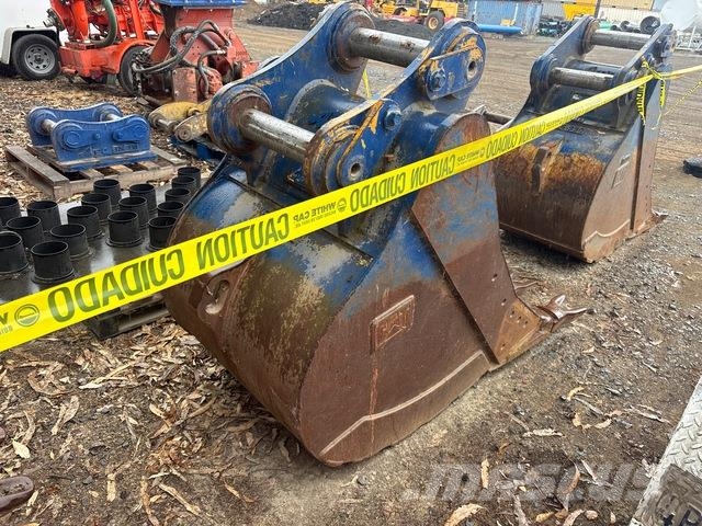 36 in Excavator Bucket - Fits Cat 330/326 Outros componentes