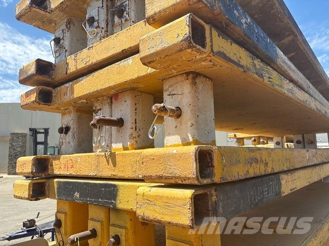  4 ft x 14 ft (4 in Wall) Trench Shield Accessoires en onderdelen voor boormachines