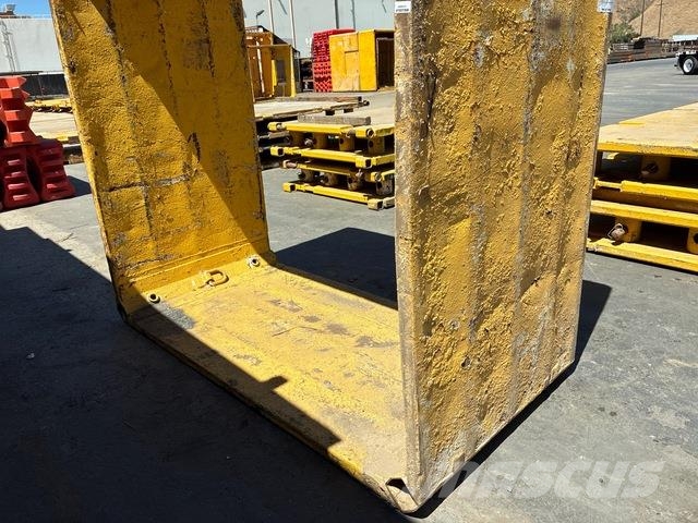  4 ft x 8 ft (2 in Wall) Manhole Box Lauksaimniecība- Citi
