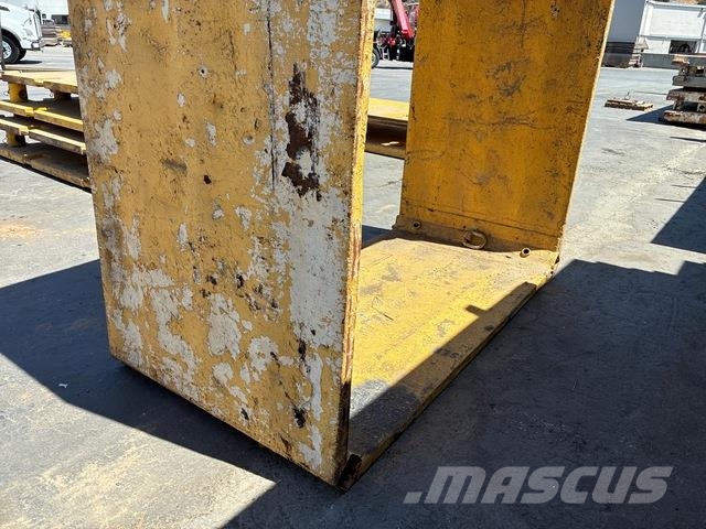  4 ft x 8 ft (2 in Wall) Manhole Box Lauksaimniecība- Citi