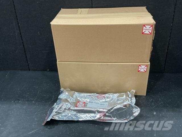 (4) Raytheon 833HN262-1 Electrical Equipment Mount Outros componentes
