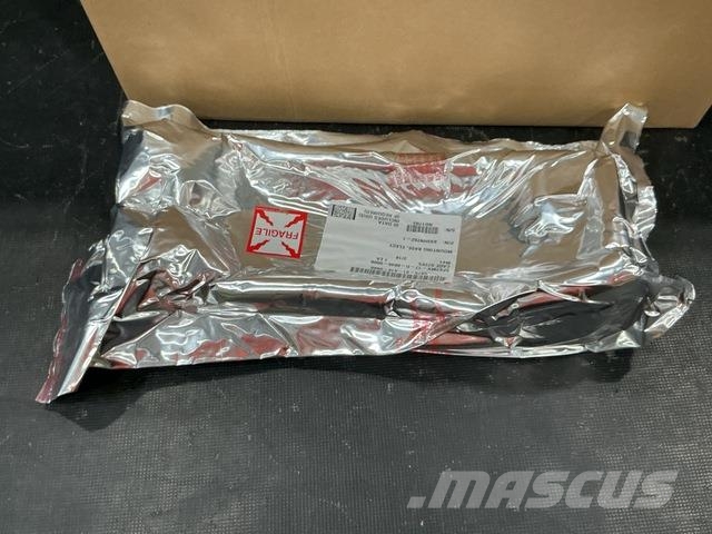 (4) Raytheon 833HN262-1 Electrical Equipment Mount Outros componentes