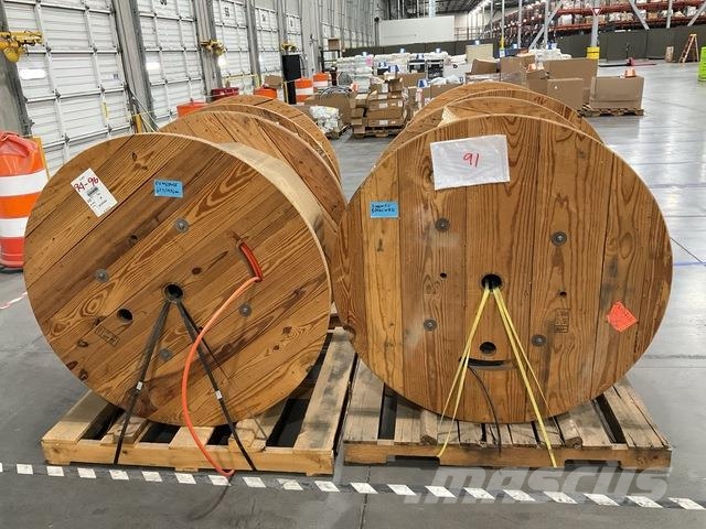 (4) Spools of Fiber Optic Cables Drugi deli