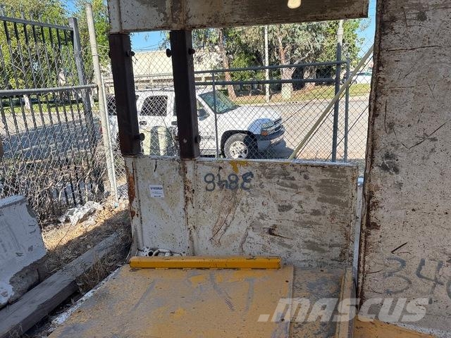 6 ft x 12 ft (3 in Wall) Manhole Box Další