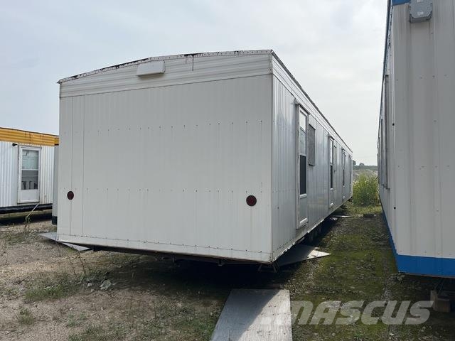  60 ft x 12 ft 1 in 4 Person Tri/A Mobile Camp Stavební buňky
