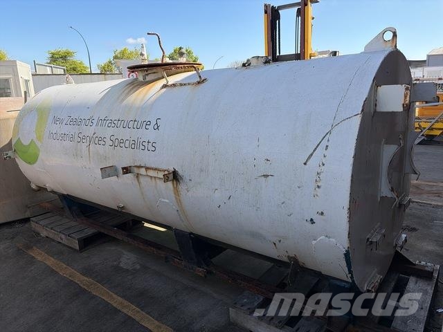 6000 L Skid Mounted Steel Tank Fuel and additive tanks