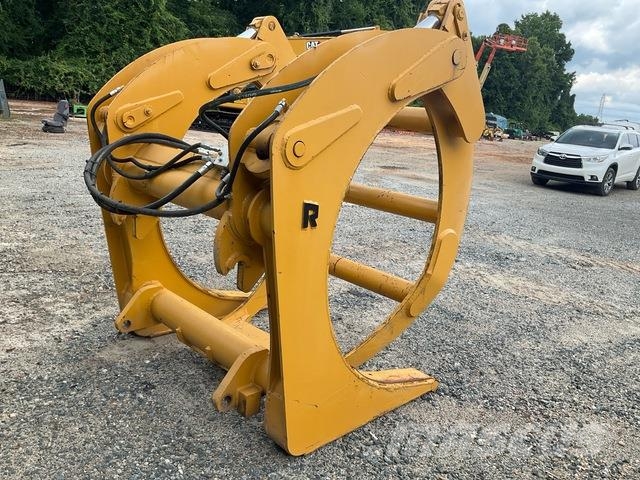  64 in Q/C Grapple Wheel Loader Grapple - Fits Deer Cupa