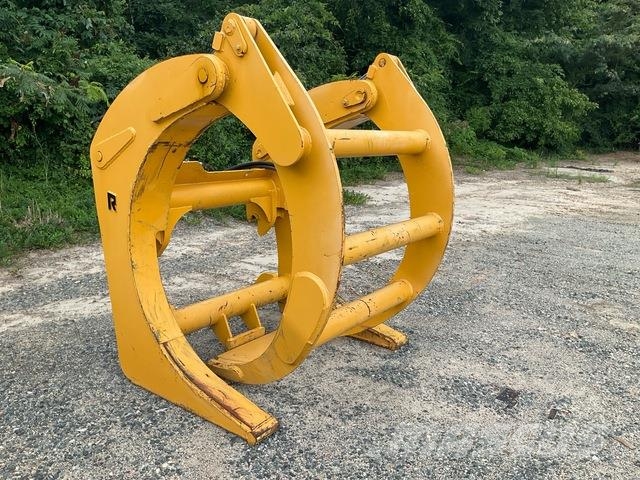  64 in Q/C Grapple Wheel Loader Grapple - Fits Deer Cupa