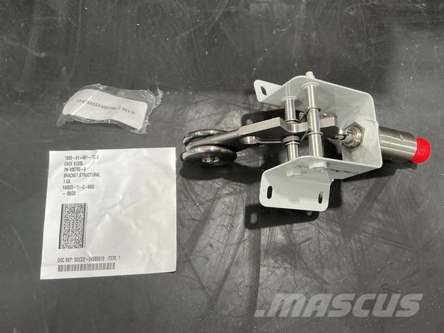  (9) 406790-2 Bracket Assemblies معدات النقل - غير ذلك
