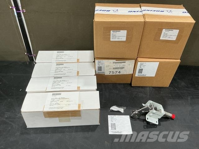  (9) 406790-2 Bracket Assemblies معدات النقل - غير ذلك