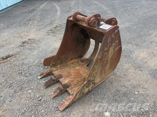 900 mm Q/C Skeleton Excavator Bucket - Fits Cat 31 Bakken