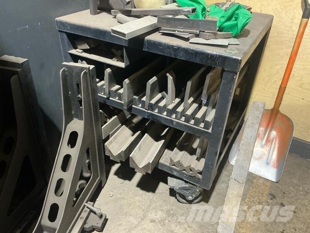 Accurl METFAB PB450 Custom Строителство - Други