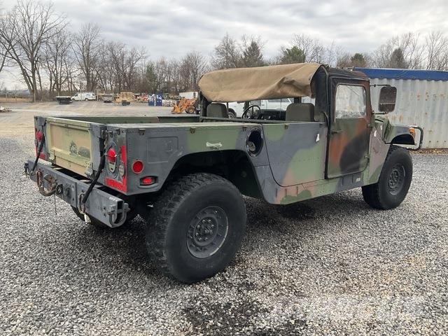 AM General 1097A2 Pick up/Platou