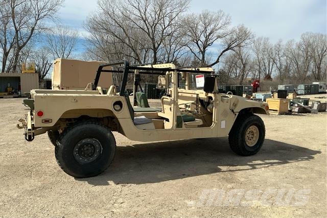 AM General M1097 Pick up/Dropside