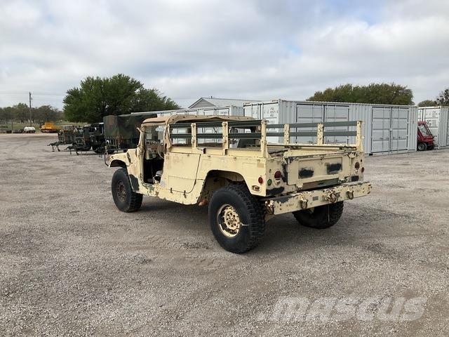AM General M1097 Pick up/Dropside