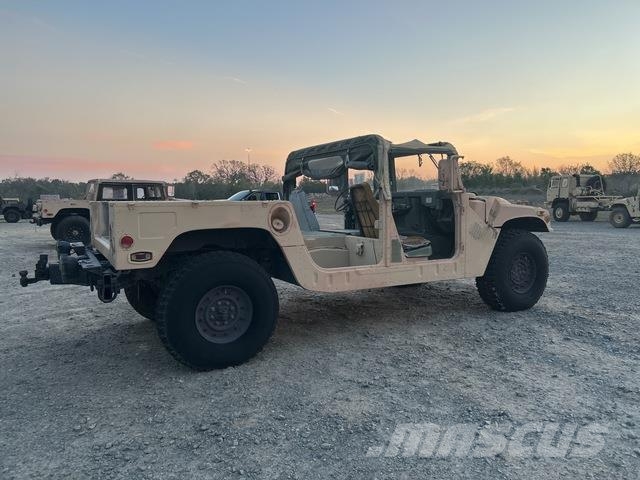 AM General M1097A1 Furgonetas caja abierta