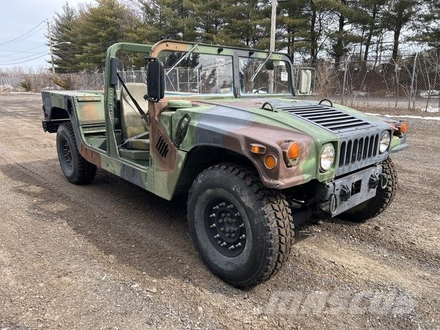 AM General M1097A2 Pick up/Dropside