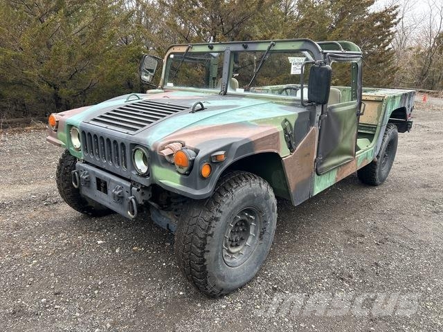 AM General M1097A2 Pick up/Dropside