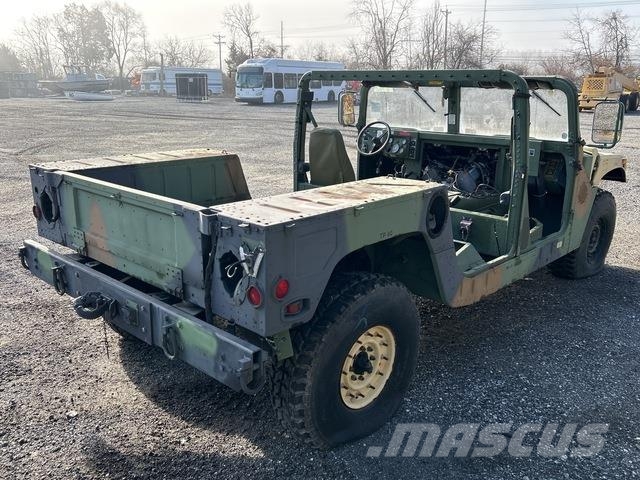 AM General M1097A2 Pick up/Dropside