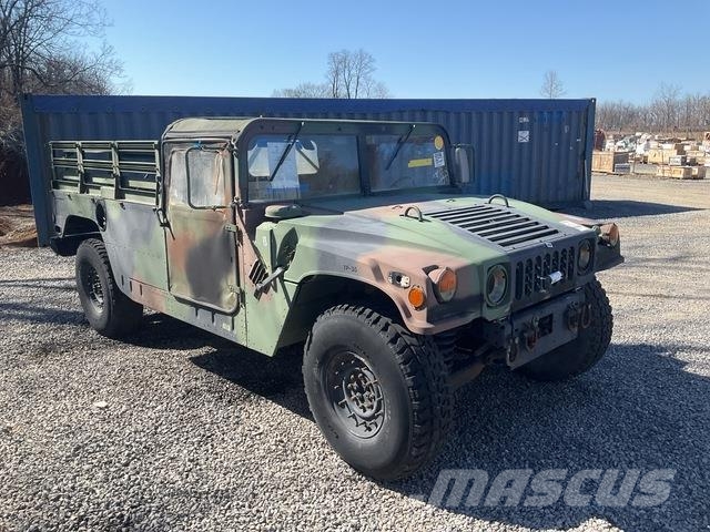 AM General M1097A2 Kis teherszállító/Platós kocsi