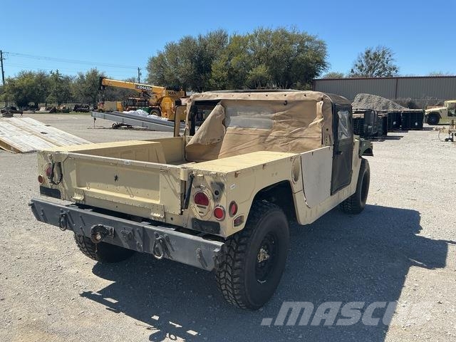 AM General M1097A2 Pick up/Fiancata ribaltabile