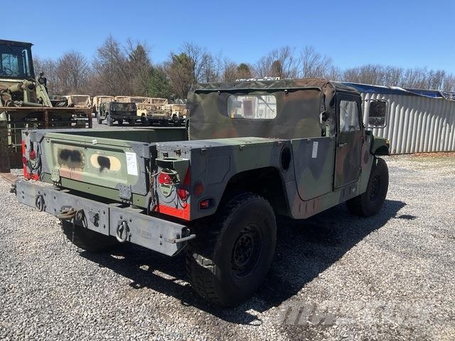 AM General M1097A2 Furgonetas caja abierta